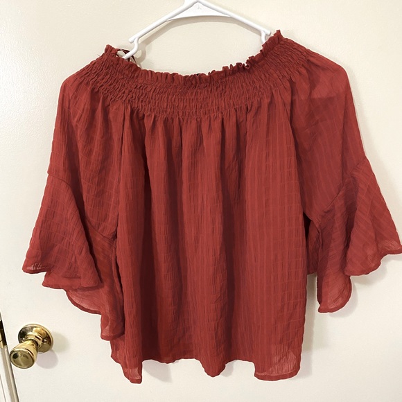 Francesca’s off the shoulder top - Picture 2 of 2